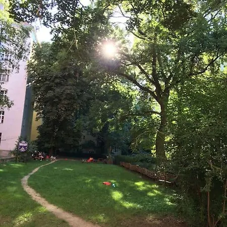 Apartment V Srdci Zizkova 3 Prague